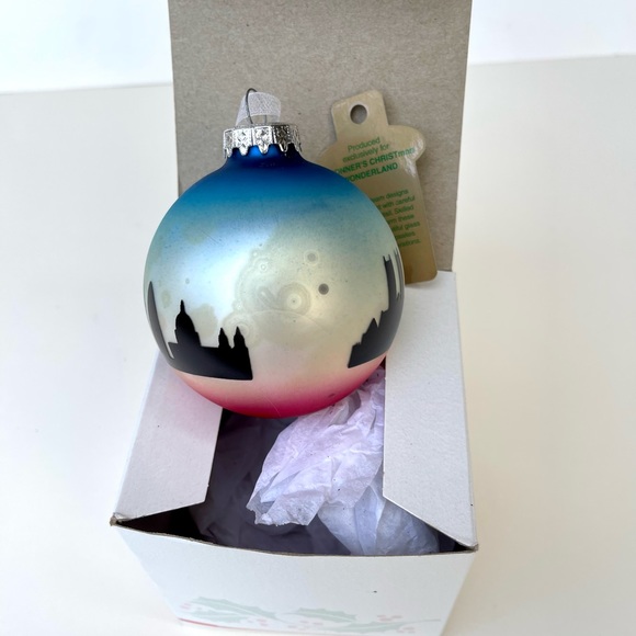 London Skyline Blown Glass Ornament Ball Christmas Tree Xmas Gift England - Picture 3 of 5